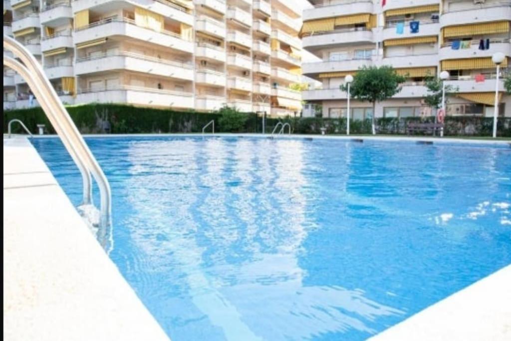 Apartamento En Salou Con 3 Piscinas Junto A Port Aventura エクステリア 写真