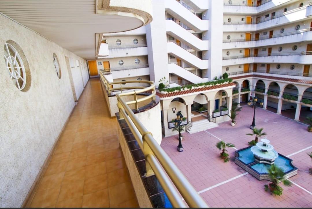 Apartamento En Salou Con 3 Piscinas Junto A Port Aventura エクステリア 写真