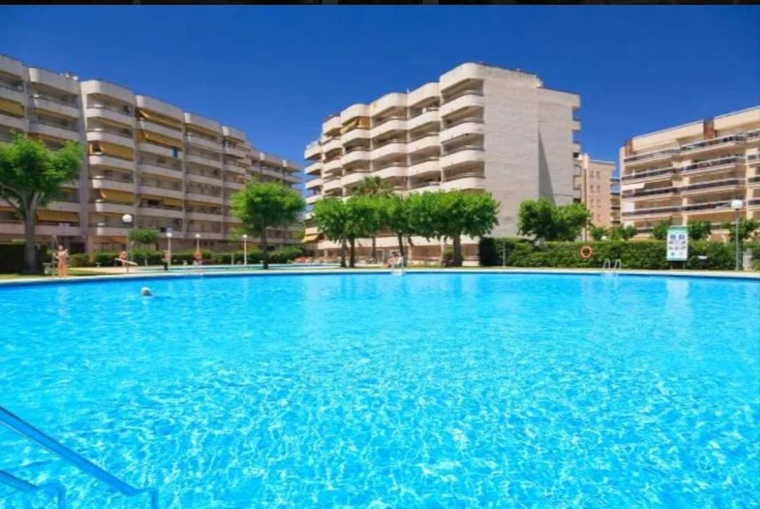 Apartamento En Salou Con 3 Piscinas Junto A Port Aventura エクステリア 写真
