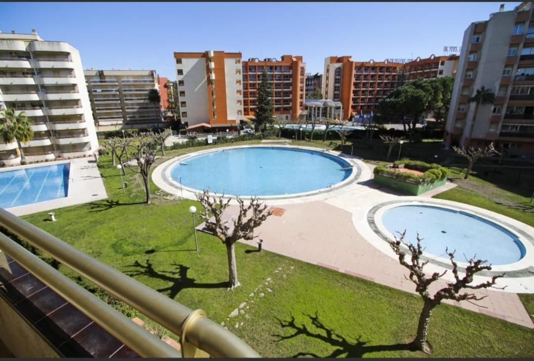 Apartamento En Salou Con 3 Piscinas Junto A Port Aventura エクステリア 写真