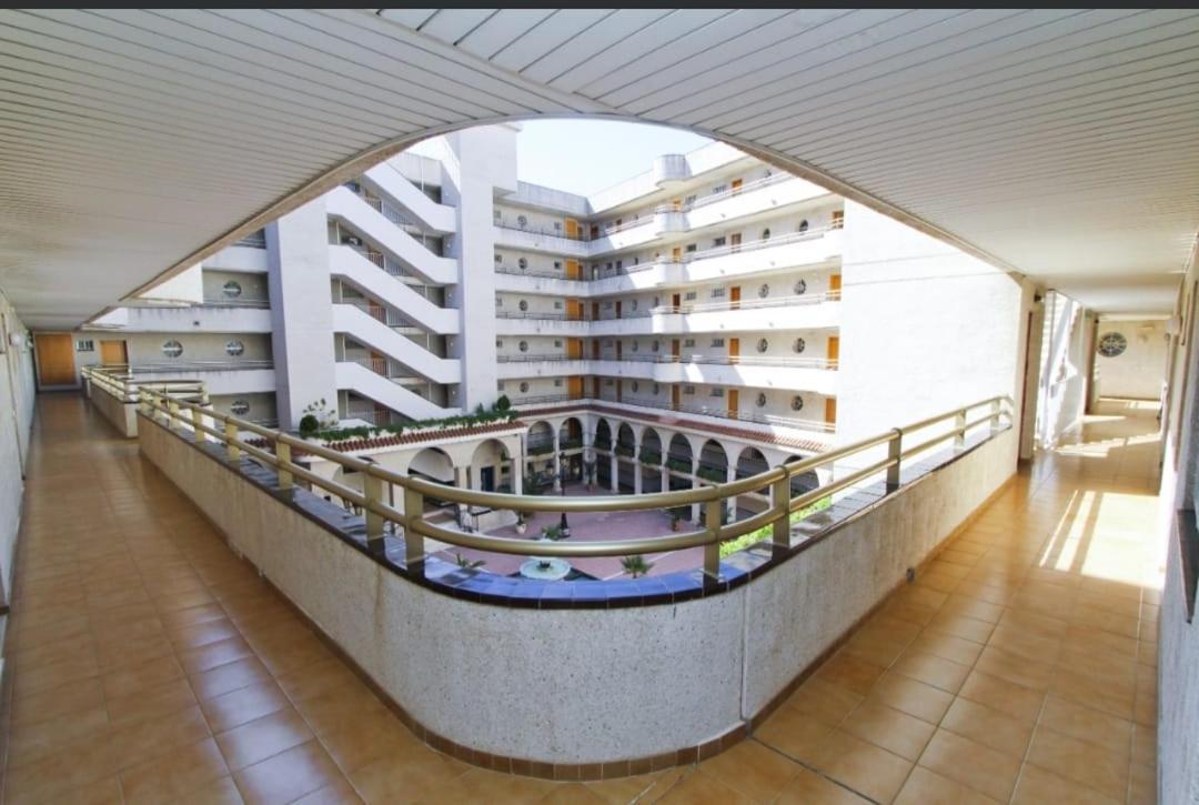Apartamento En Salou Con 3 Piscinas Junto A Port Aventura エクステリア 写真